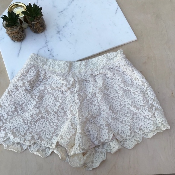 Free People Lace Cream Shorts #751